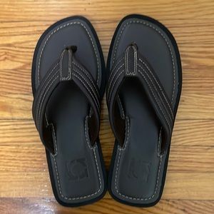 *Brand New* Kenneth Cole Reaction flip flop